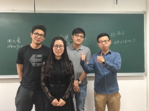 ͼÈý ¾Íҵר³¡±ÏÒµÉúºÏÕÕ